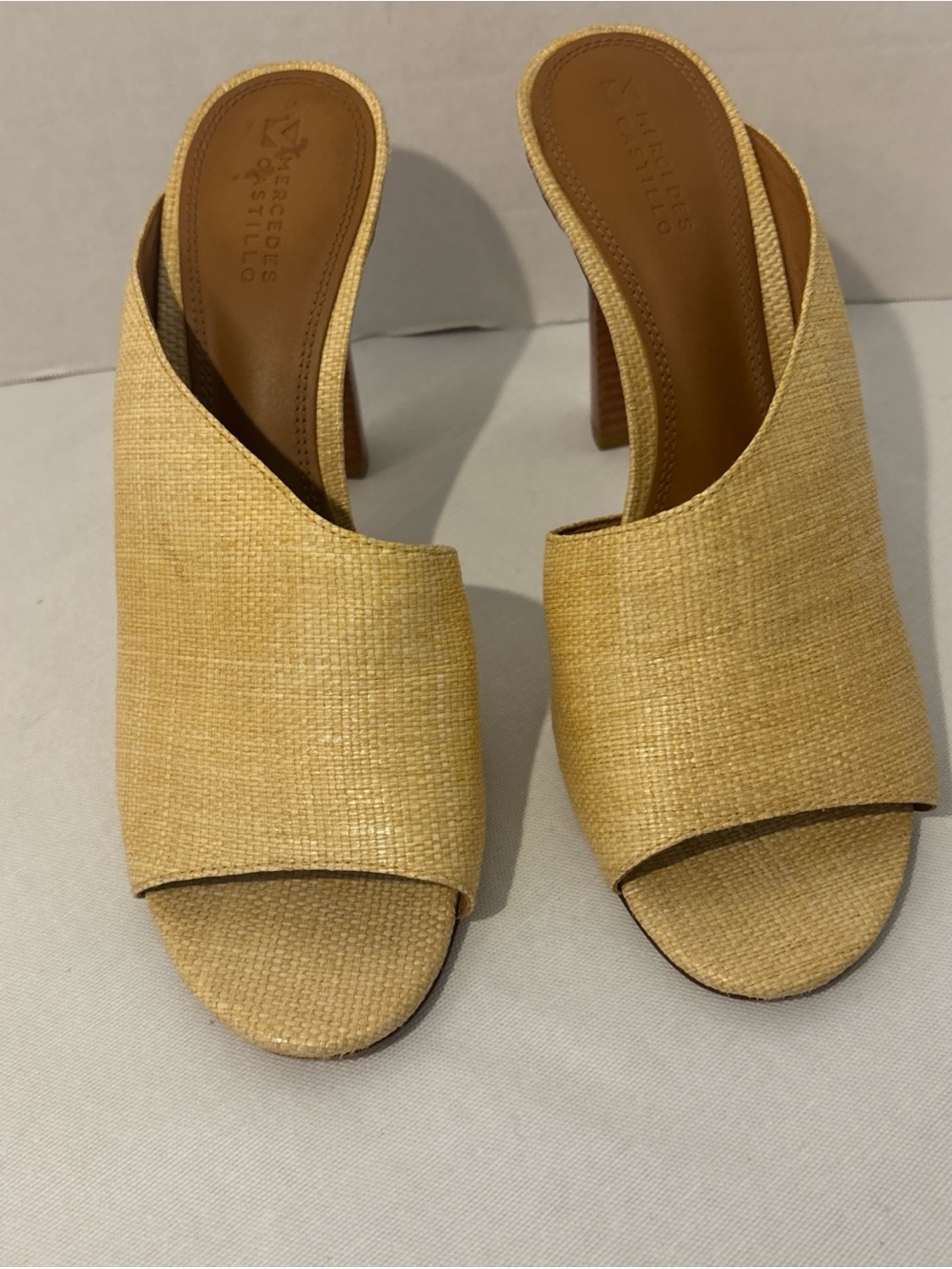 MERCEDES CASTILLO Natural Raffia Open-Toe Mule Heels. Size 10/40